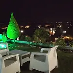 Nikitihouse 1 *
