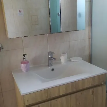 Appartement Nikitihouse 1 *