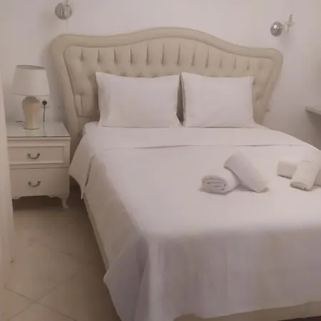 Nikitihouse